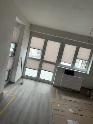 Plisé rolety v obývacím pokoji v Kralupech nad Vltavou