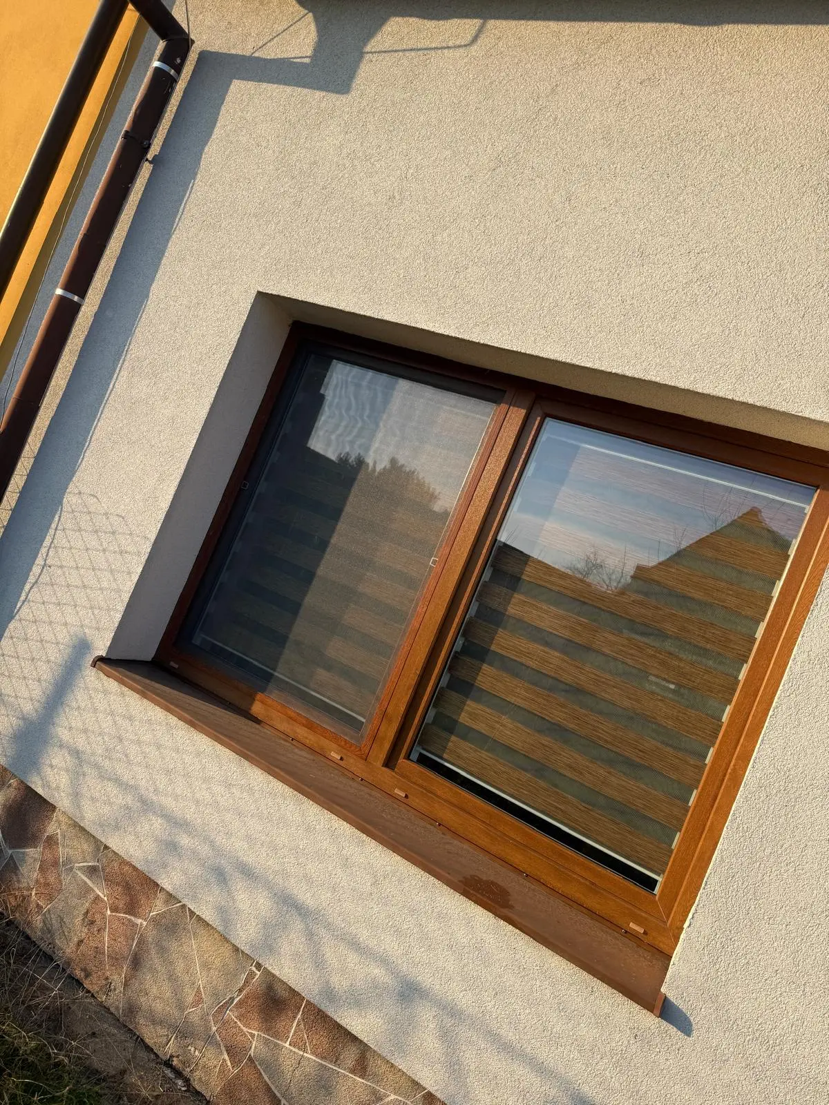 Montáž sítě proti hmyzu - Slaný, Středočeský kraj