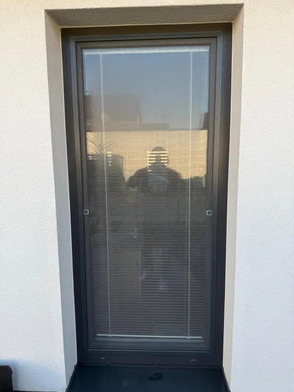 Pevný rámeček okenní sítě - Kladno